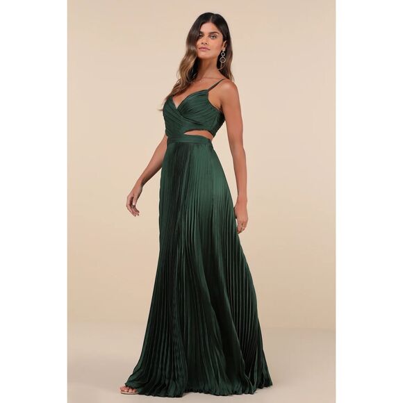 Lulus Got the Glam Emerald Green Pleated Cutout Maxi Dress Size XL NWT - Picture 3 of 10